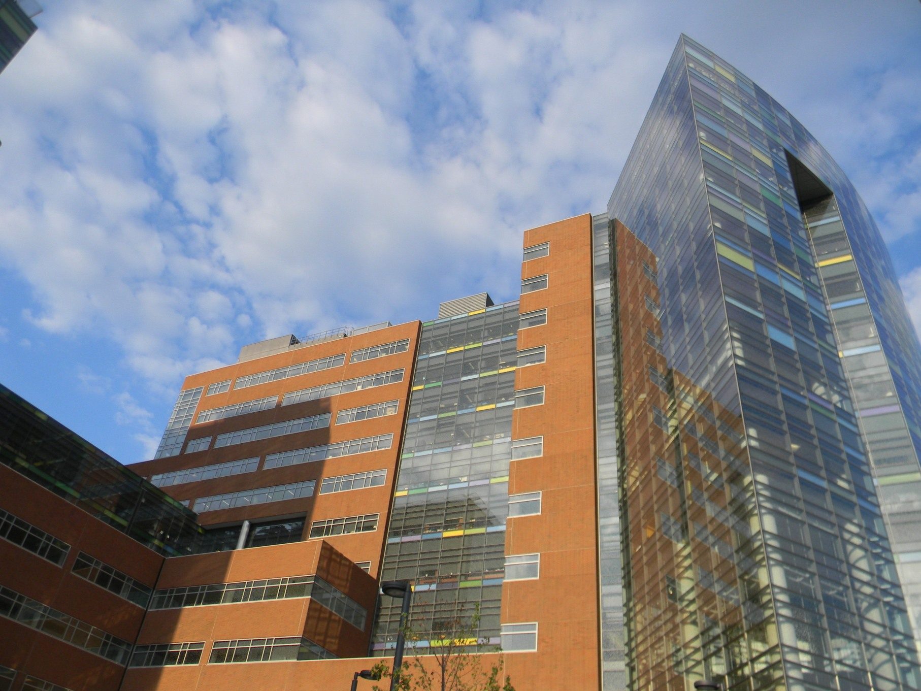 The Charlotte R. Bloomberg Children’s Center, Johns Hopkins, Baltimore - 03.JPG